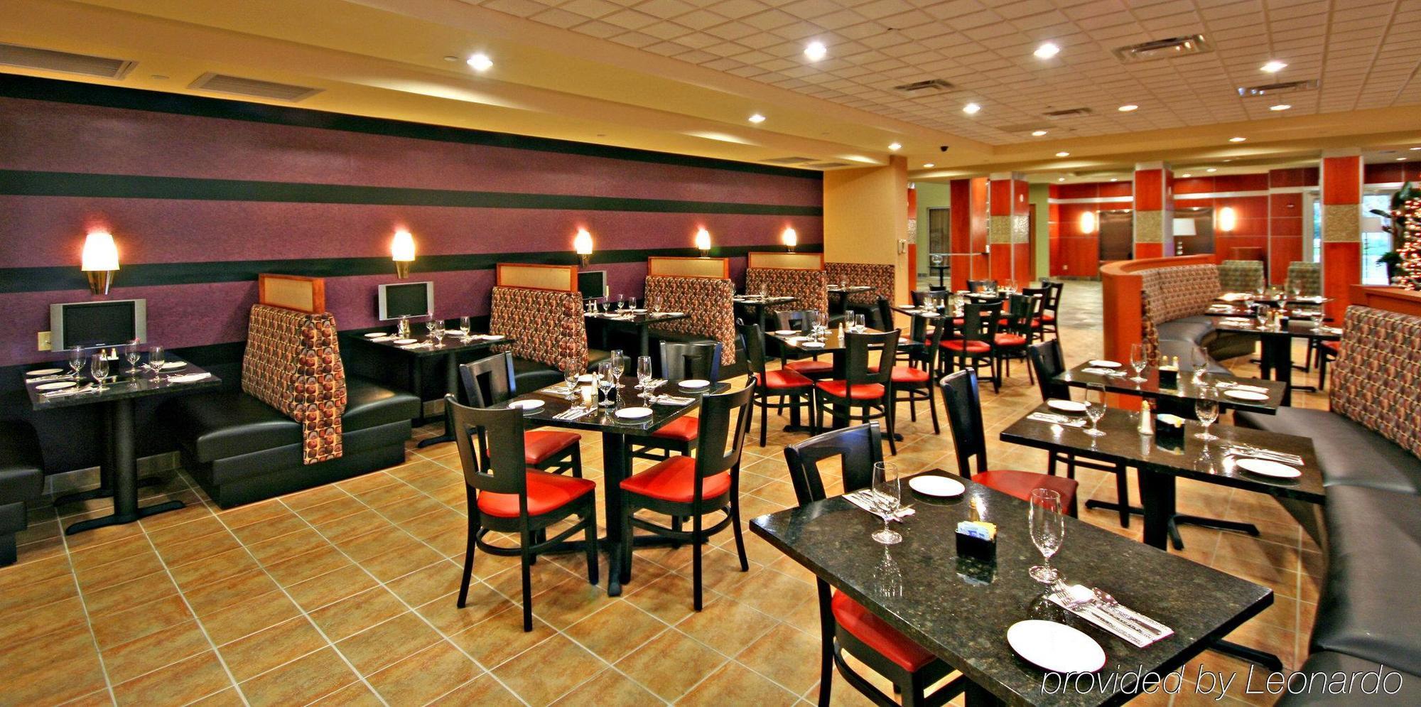 Holiday Inn Hotel & Suites Gateway, An Ihg Hotel Williamsburg Restaurant photo